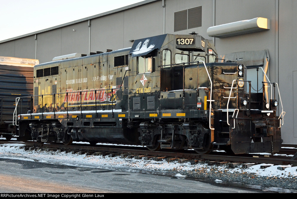 CTN 1307 parked behind the G.E. Appliance warehouse